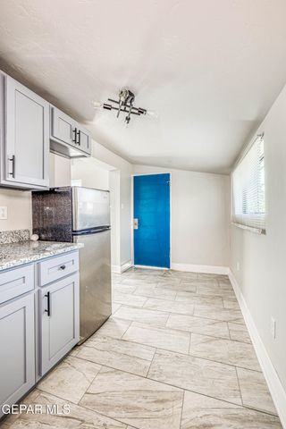 3622 DOUGLAS Avenue 5, El Paso, TX 79903
