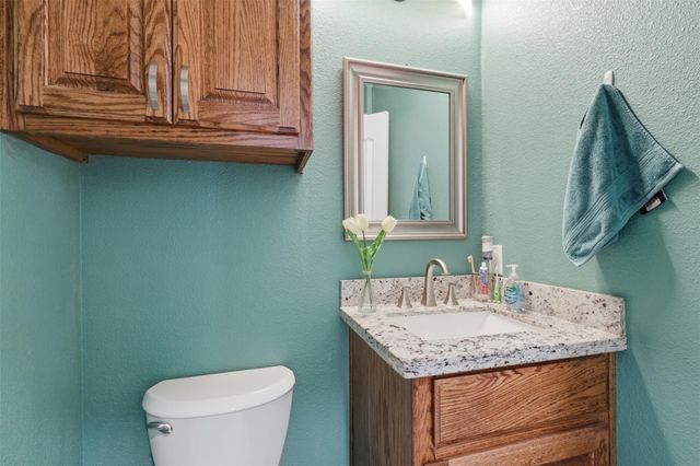 3860 Grapevine Drive, Bryan, TX 77807