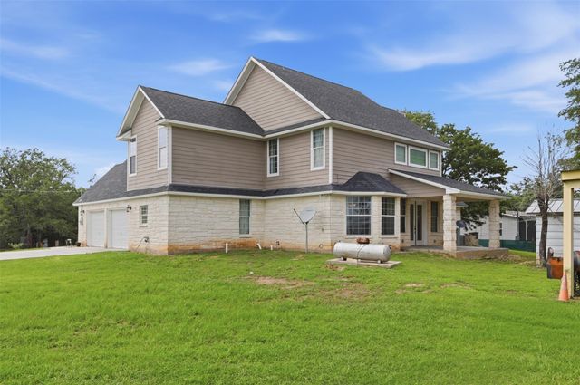 3860 Grapevine Drive, Bryan, TX 77807