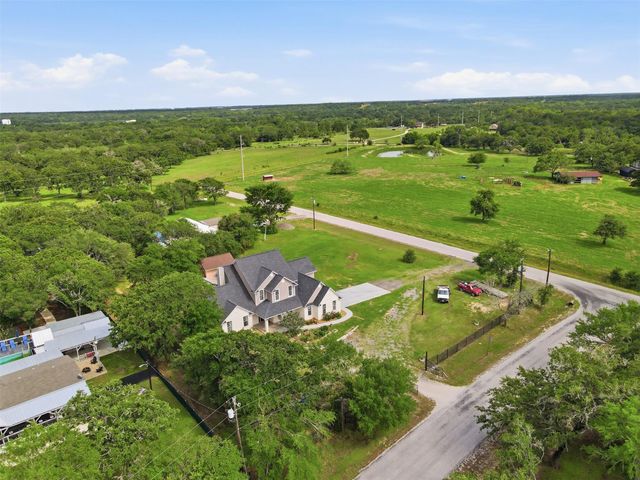 3860 Grapevine Drive, Bryan, TX 77807