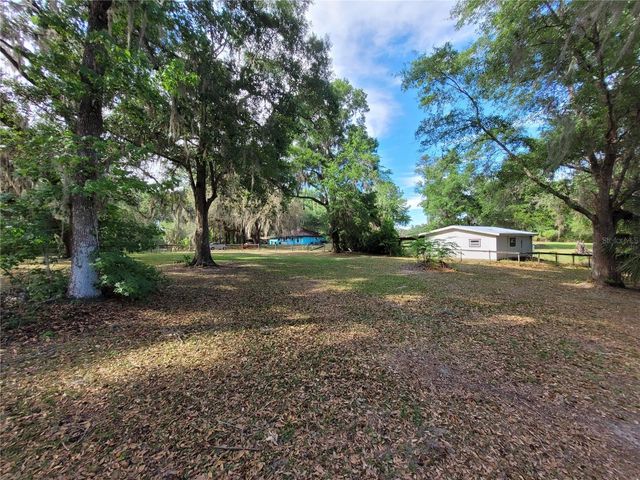 8465 NW 186TH STREET, Reddick, FL 32686