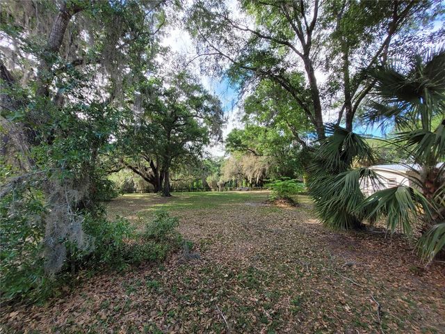8465 NW 186TH STREET, Reddick, FL 32686