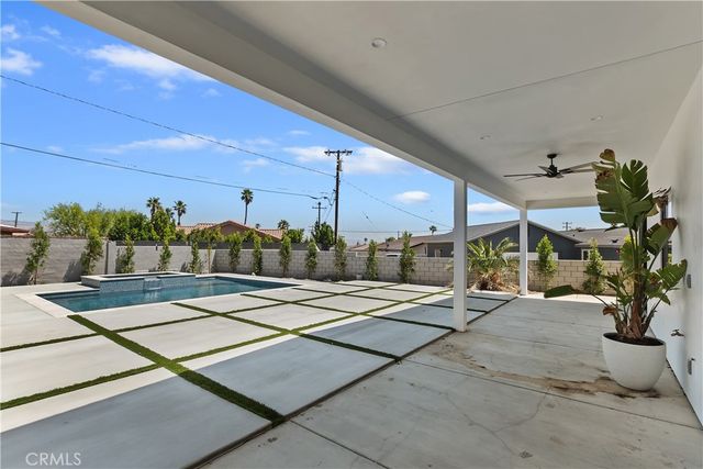 578 W AVENIDA CERCA, Palm Springs, CA 92262