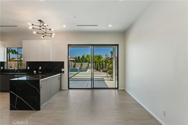 578 W AVENIDA CERCA, Palm Springs, CA 92262