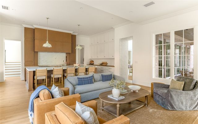 5943 Joyce Way, Dallas, TX 75225