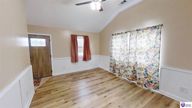 2525 Lake Road, Radcliff, KY 40160