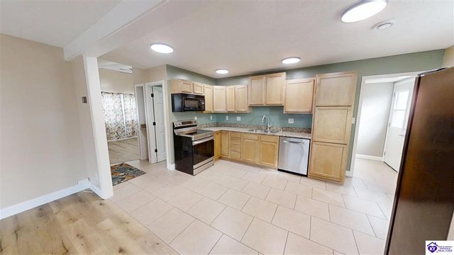 2525 Lake Road, Radcliff, KY 40160