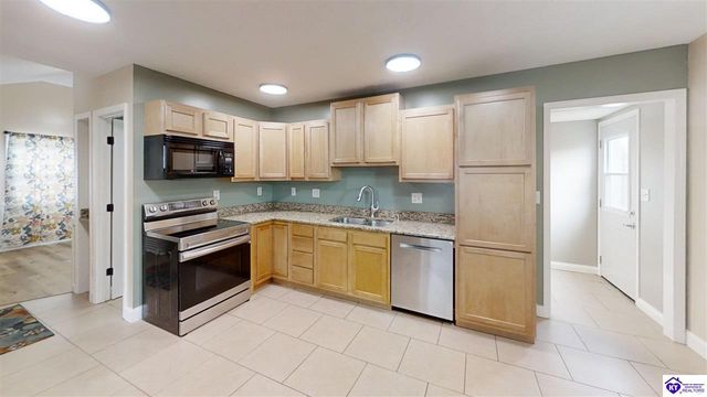 2525 Lake Road, Radcliff, KY 40160