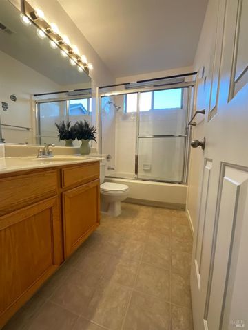 505 Edwards Ct, Suisun City, CA 94585