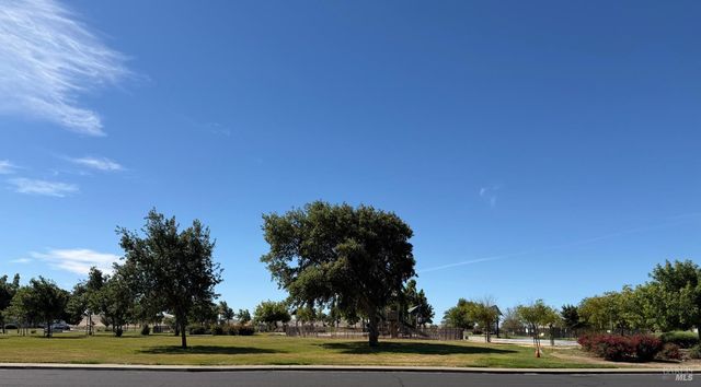 505 Edwards Ct, Suisun City, CA 94585
