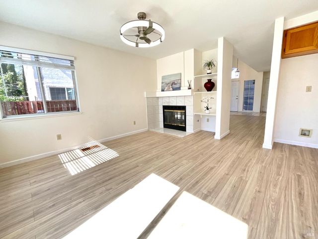505 Edwards Ct, Suisun City, CA 94585