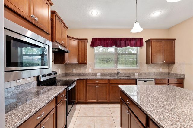 9663 SW 76TH LANE ROAD, Ocala, FL 34481