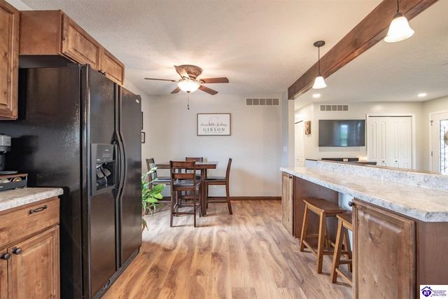 112 Abby Court, Vine Grove, KY 40108