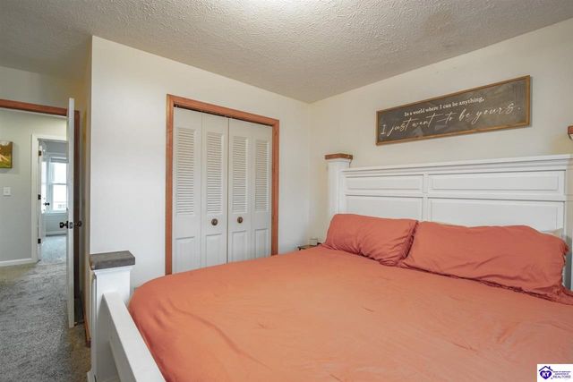 112 Abby Court, Vine Grove, KY 40108