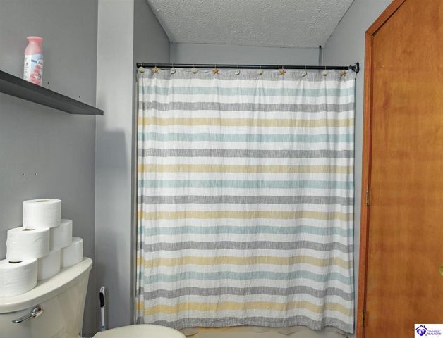 112 Abby Court, Vine Grove, KY 40108