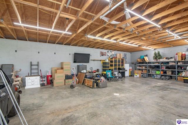 112 Abby Court, Vine Grove, KY 40108