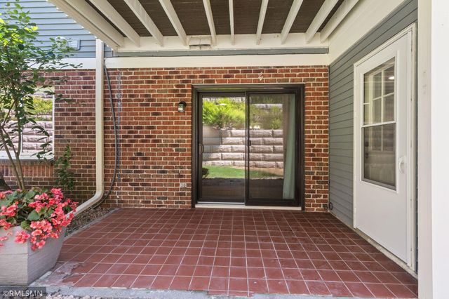 5237 Balmoral Lane, Bloomington, MN 55437