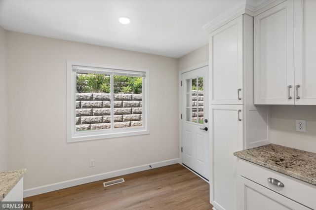 5237 Balmoral Lane, Bloomington, MN 55437