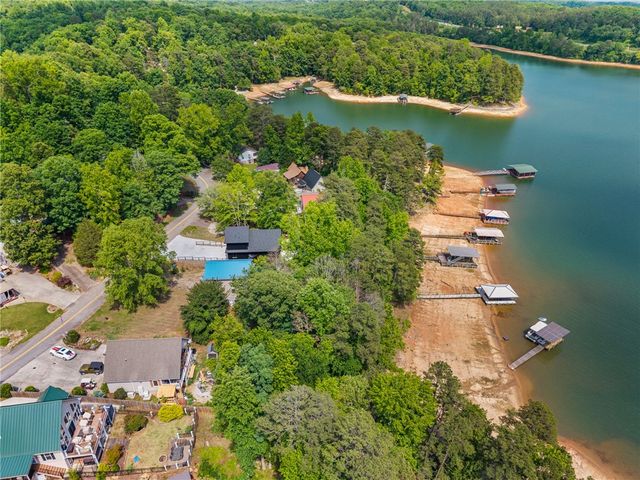 104 Lakehill Drive, Fair Play, SC 29643