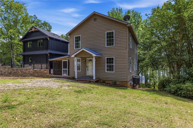 104 Lakehill Drive, Fair Play, SC 29643