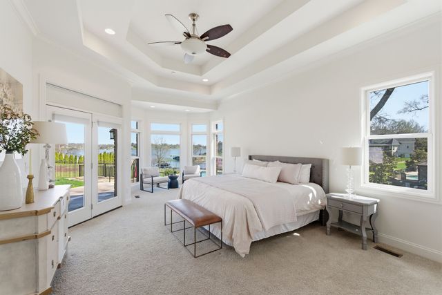 3025 Lakeshore Dr, Old Hickory, TN 37138