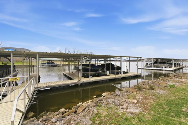 3025 Lakeshore Dr, Old Hickory, TN 37138