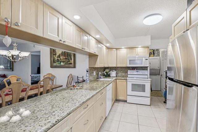 250 NW 67th Street 119, Boca Raton, FL 33487