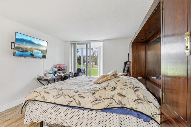 250 NW 67th Street 119, Boca Raton, FL 33487