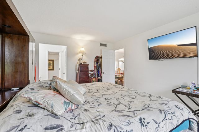 250 NW 67th Street 119, Boca Raton, FL 33487