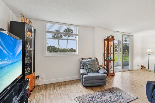 250 NW 67th Street 119, Boca Raton, FL 33487