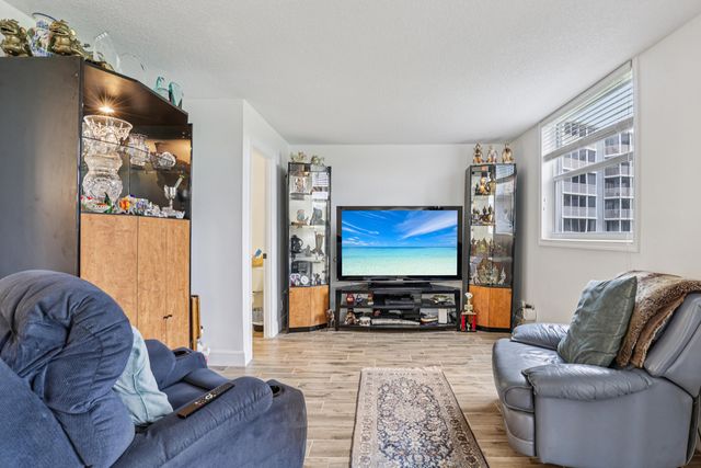 250 NW 67th Street 119, Boca Raton, FL 33487