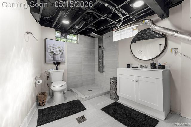 24171 Notre Dame Street, Dearborn, MI 48124