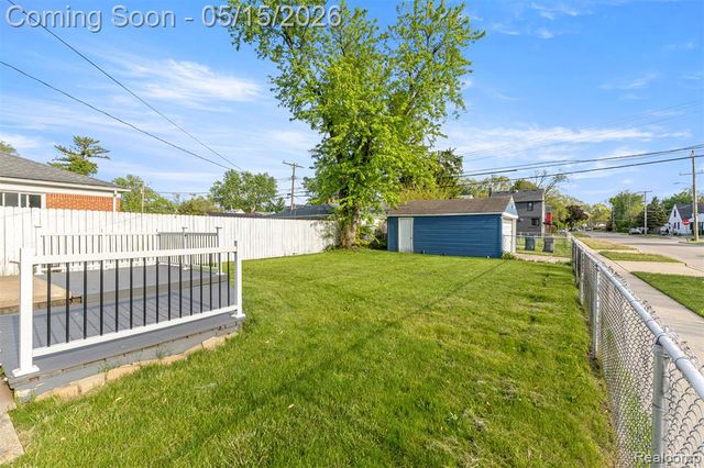 24171 Notre Dame Street, Dearborn, MI 48124