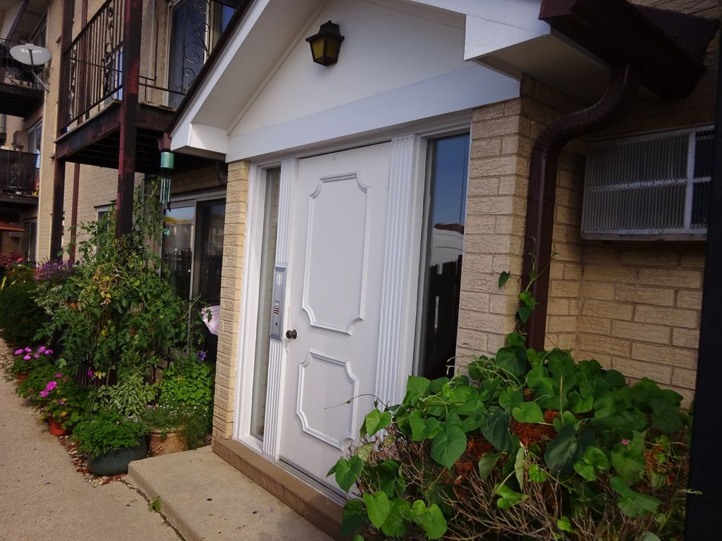 8701 W FOSTER Avenue 209, Chicago, IL 60656 — photo 4