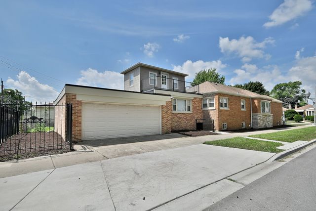 8801 S Merrill Avenue, Chicago, IL 60617