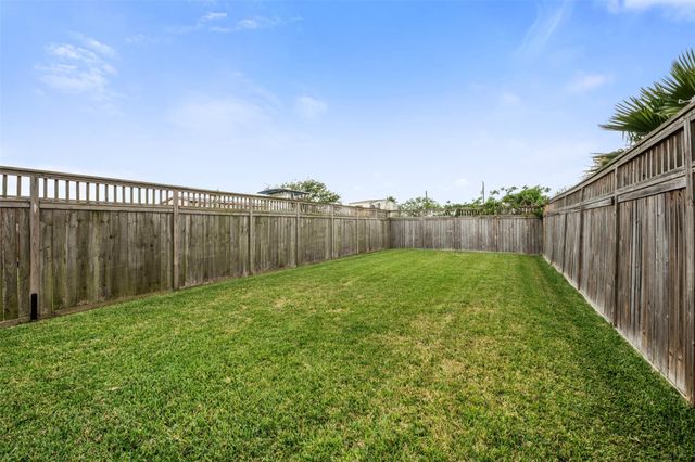 1026 20th Street, Dickinson, TX 77539