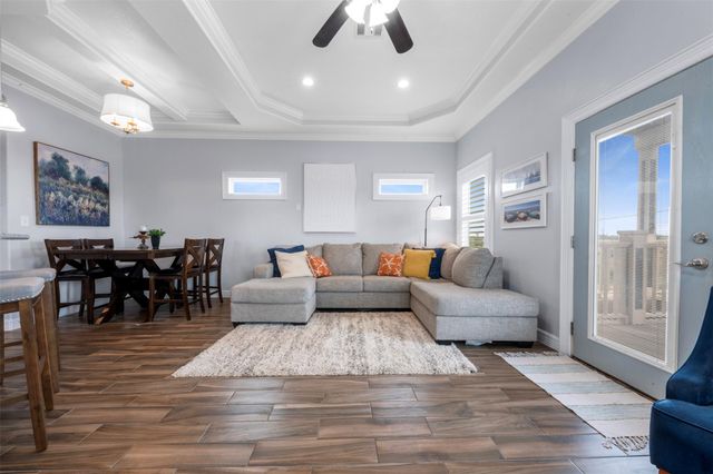 1026 20th Street, Dickinson, TX 77539