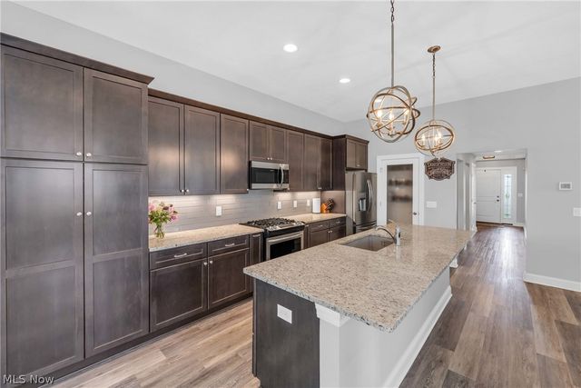 36505 Capri Lane, North Ridgeville, OH 44039