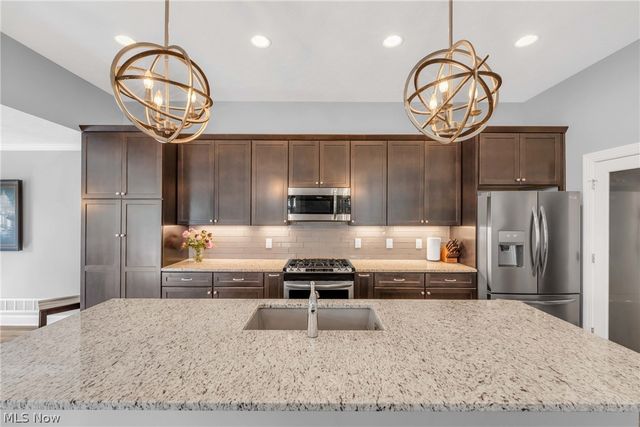 36505 Capri Lane, North Ridgeville, OH 44039