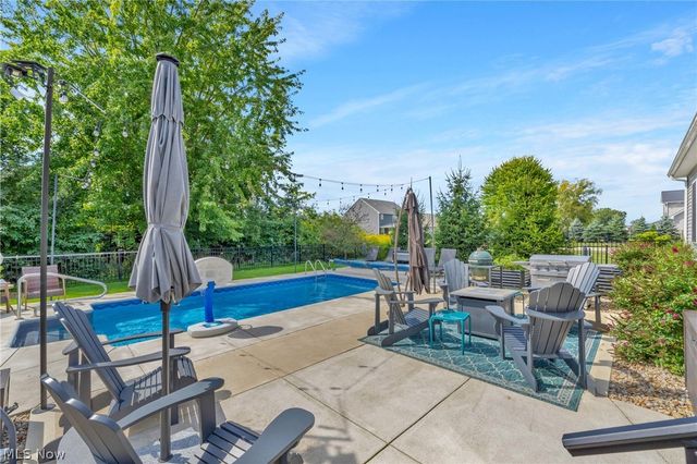 36505 Capri Lane, North Ridgeville, OH 44039