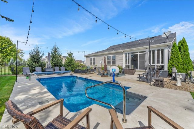 36505 Capri Lane, North Ridgeville, OH 44039