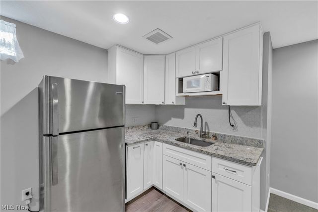 36505 Capri Lane, North Ridgeville, OH 44039