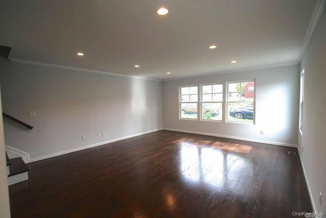 41B Mohegan Avenue, Port Washington, NY 11050