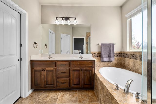 463 Tranquility MTN, Buda, TX 78610