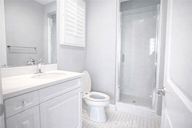 120 Long Fence, Irvine, CA 92602