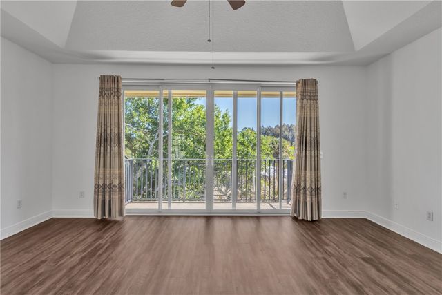 1630 42nd Square 104, Vero Beach, FL 32960