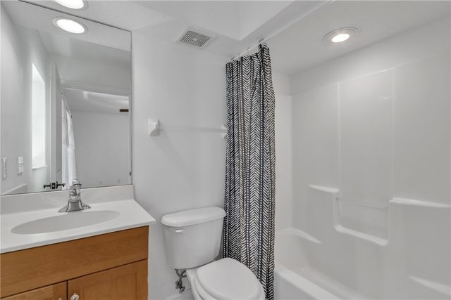 1630 42nd Square 104, Vero Beach, FL 32960