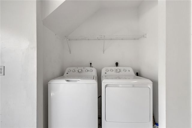 1630 42nd Square 104, Vero Beach, FL 32960