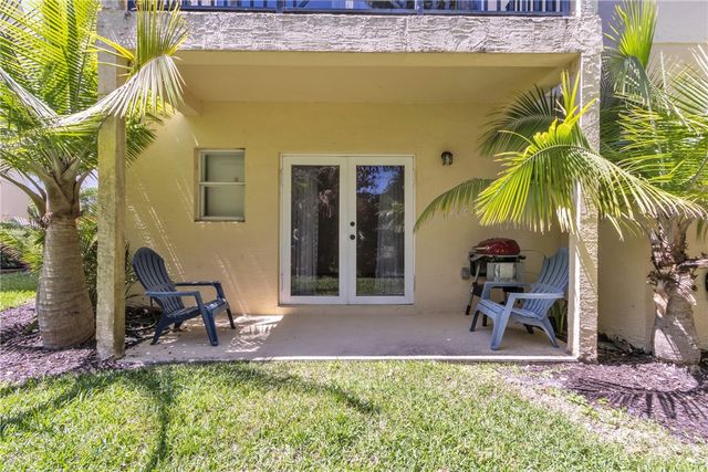 1630 42nd Square 104, Vero Beach, FL 32960