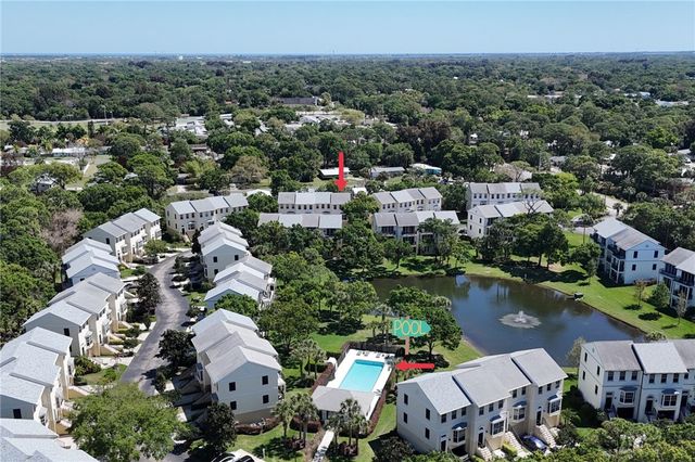 1630 42nd Square 104, Vero Beach, FL 32960